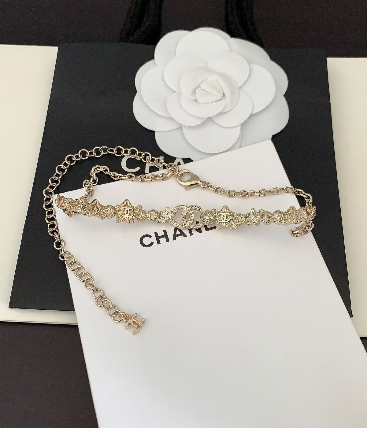 18K Chanel White Pearl Crystals Necklace