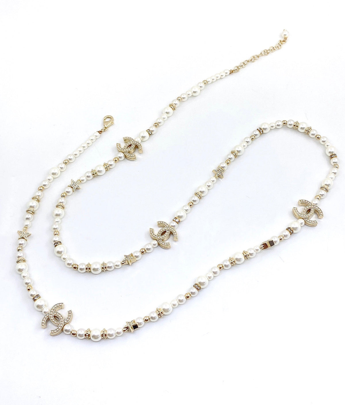 18K Chanel Pearls Necklace