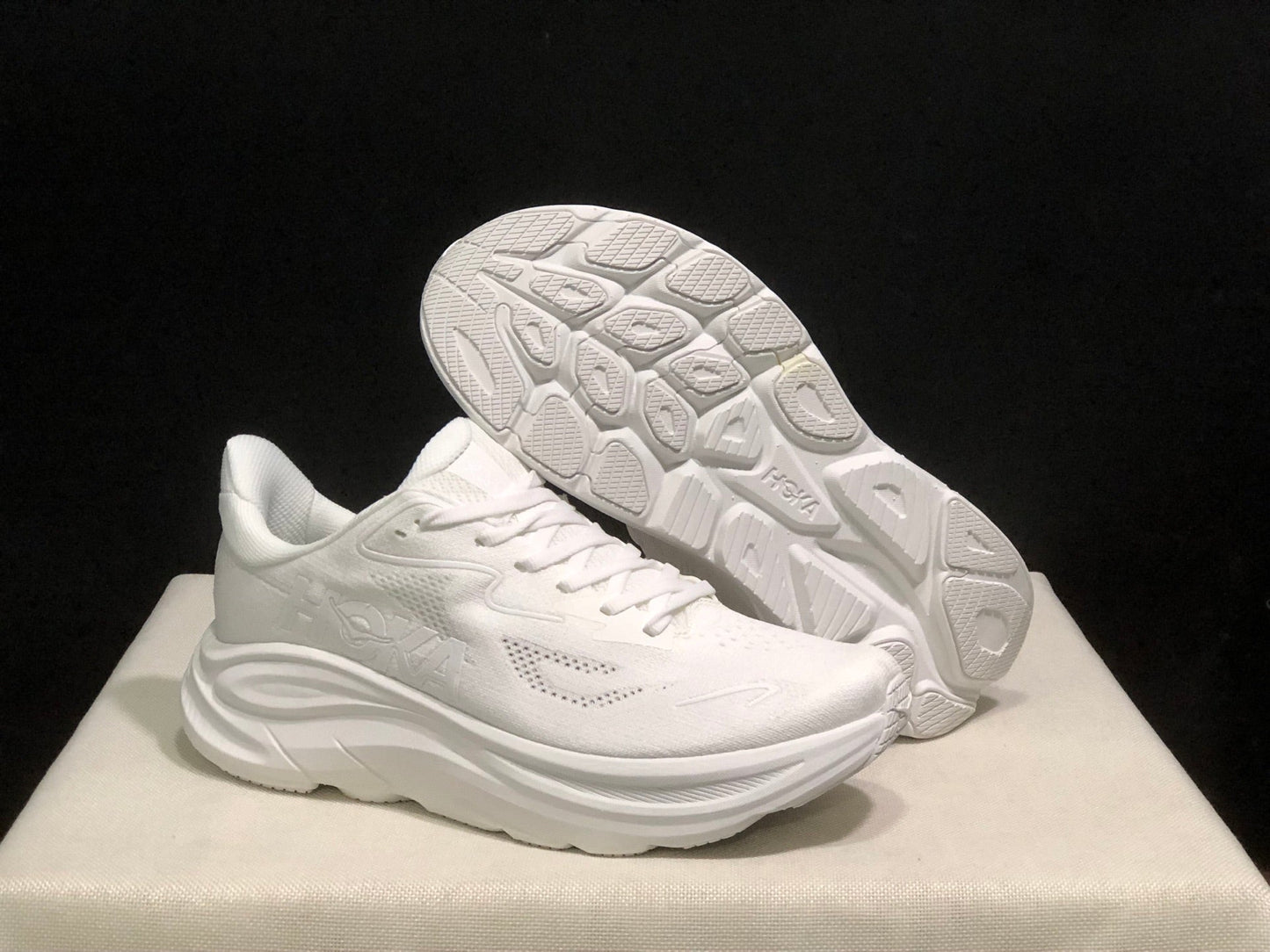 HOKA ONE ONE Clifton 10