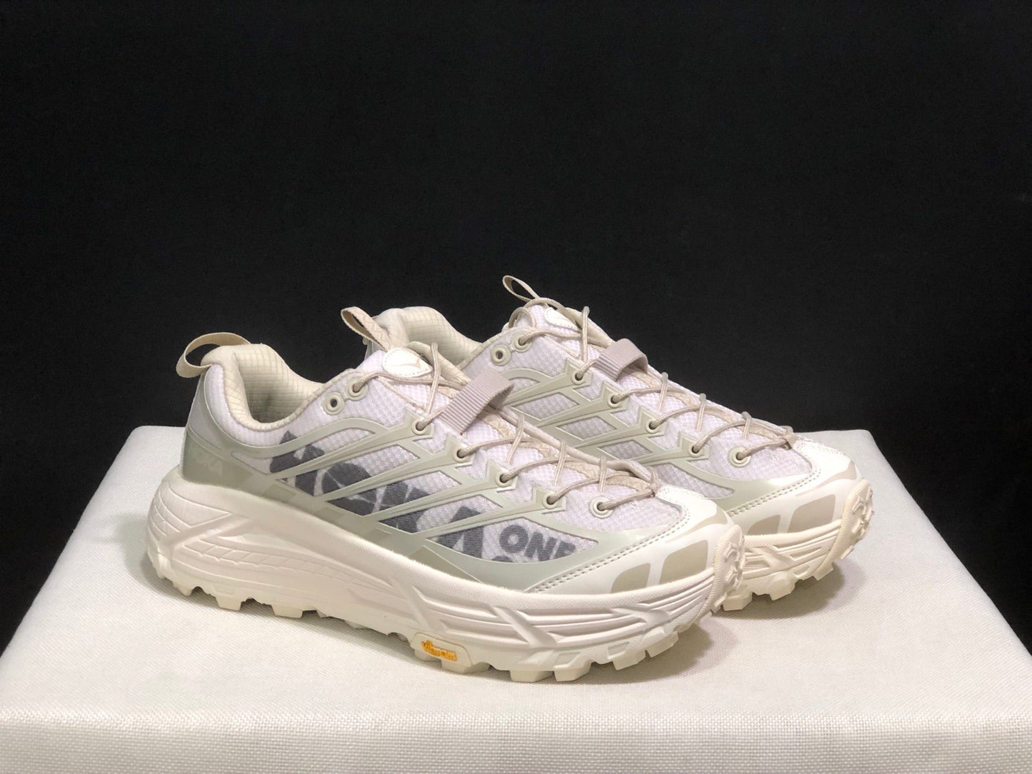 HOKA ONE ONE Mafate three 2