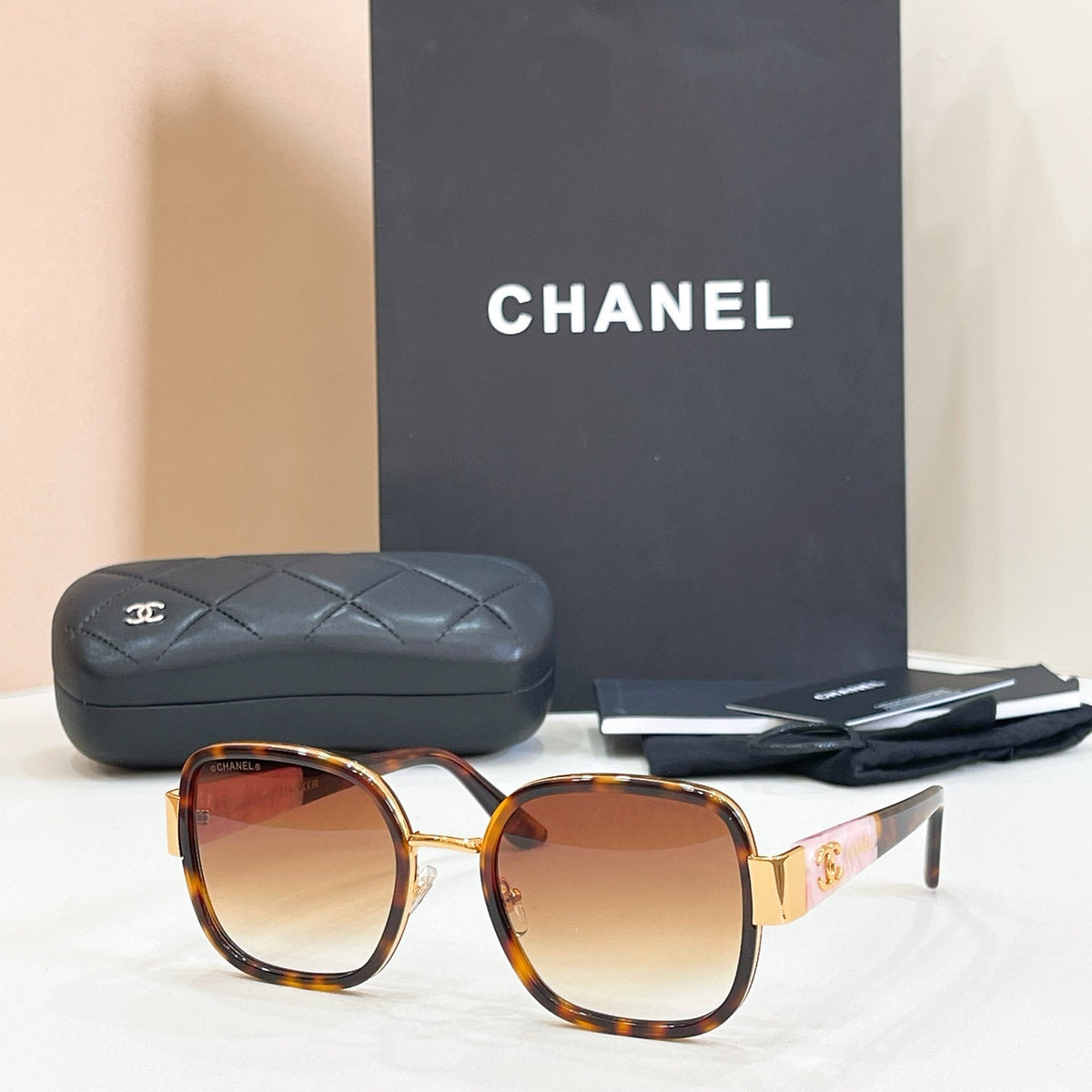 CHANEL Sunglasses-A72088